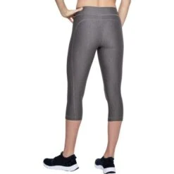 UNDER ARMOUR Women's HeatGear Armour Capri Leggings -Women Activewear 2045254 004 alt3