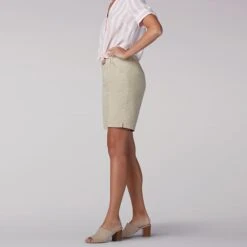 LEE Women's 9" Chino Bermuda Short 7 LEE Women's 9" Chino Bermuda Short -Women Activewear 2056972 107 alt2