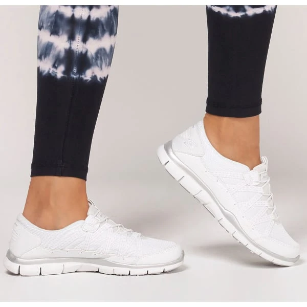 SKECHERS Women's Gratis - Strolling Sneaker 8 SKECHERS Women's Gratis - Strolling Sneaker - Image 6