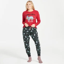 LIFE IS GOOD Women's Chillin' Sloth Snuggle Up Sleep Joggers -Women Activewear 2075281 001 alt5