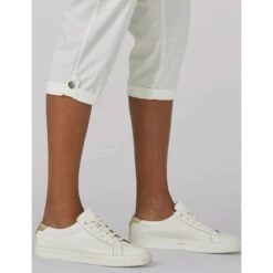 LEE Women's Flex-To-Go Relaxed Fit Cargo Capri 13 LEE Women's Flex-To-Go Relaxed Fit Cargo Capri -Women Activewear 2079193 101 alt5