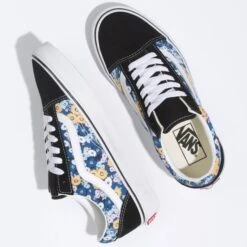 VANS Women's Floral Old Skool Shoes 11 VANS Women's Floral Old Skool Shoes -Women Activewear 2080512 001 alt4