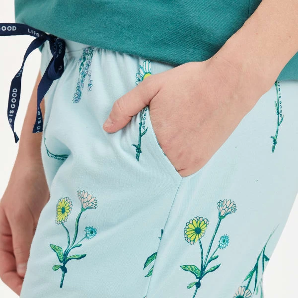 LIFE IS GOOD Women's Wildflowers Snuggle-Up Sleep Joggers 6 LIFE IS GOOD Women's Wildflowers Snuggle-Up Sleep Joggers - Image 4
